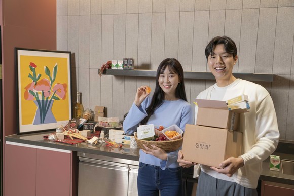 SK텔레콤은 고객들의 생활에 꼭 필요해 반복적으로 구매하는 상품들을 정기 배송하는 구독 상품인 'T우주 정기배송 서비스'를 새롭게 출시했다. ⓒ SK텔레콤