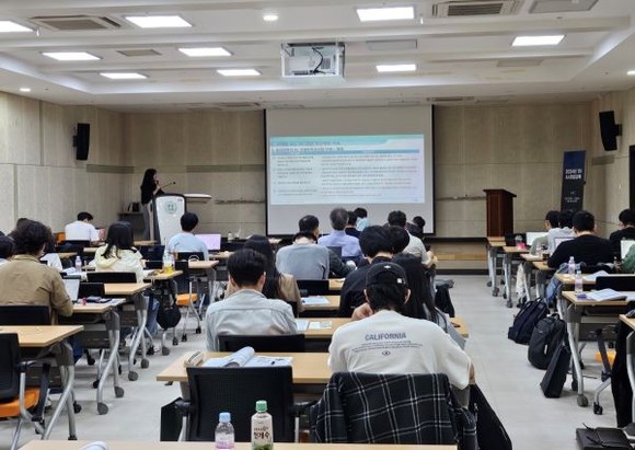 23일 광주 북구 전남대학교 G&R hub 1층 세미나실에서 AI 창업 교육이 진행됐다. ⓒ 인공지능산업융합사업단