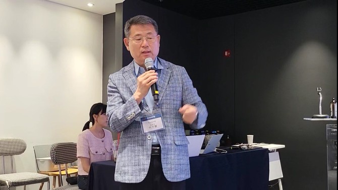이기왕 위원장 = 김우람 기자