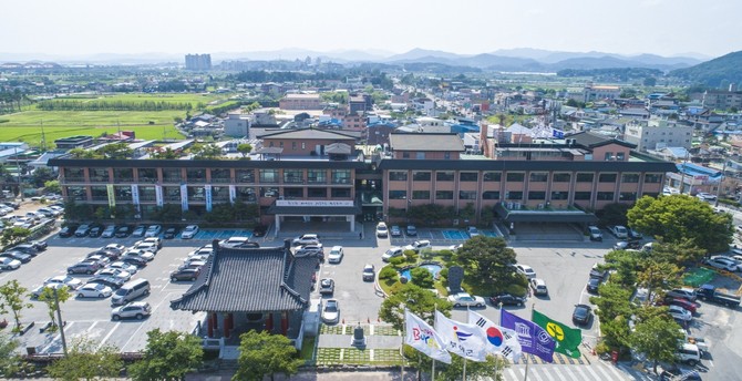 부여군청 청사 전경. ⓒ 프라임경제