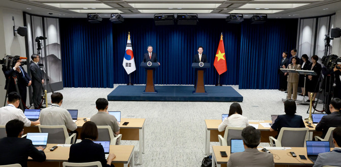 이 대통령은 '한-베트남 정상회담'에서 '한-베트남 포괄적 전략 동반자 관계 심화를 위한 공동성명'을 채택했다. ⓒ 연합뉴스
