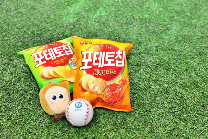 농심 포테토칩 K-양념치킨맛 KBO 협업 연출 이미지. ⓒ 농심
