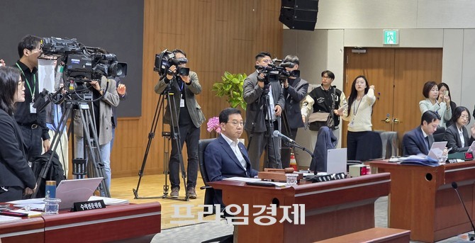 국회 행정안전위원회 신정훈 위원장 모습. ⓒ 프라임경제