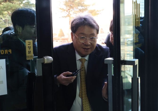 민주당 특위 "쌍방울 대북송금 사건, 주가조작으로 재수사해야" - 뉴스 썸네일 이미지