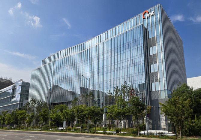 와이엠티, '日 독점 깬' 자체 국산 기술력으로 AI 반도체 밸류체인 합류... - 뉴스 썸네일 이미지