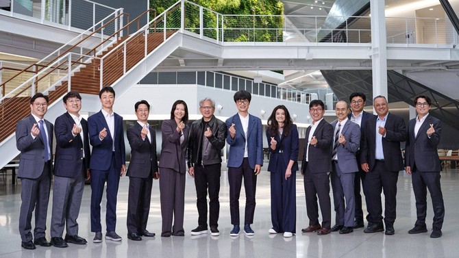 미국 캘리포니아주 산타클라라에 위치한 엔비디아 엔데버 빌딩 로비에서 젠슨 황 엔비디아 창립자 겸 CEO와 이해진 네이버 의장이 양사 관계자들과 함께 기념사진을 촬영하고 있다. ⓒ 엔비디아