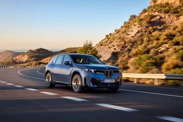 BMW '더 뉴 iX3' 존재감, 전기차 캐즘 속 이례적 반응