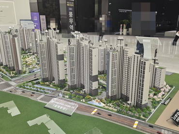 [家보다] '5호선 기대·골드라인 현실 공존' 풍무 수자인 2차, 실거주 중심 선별적 행보