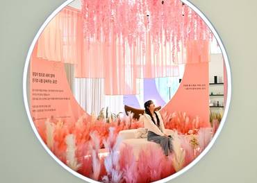 [카드] 2026년 래미안갤러리 첫 시즌 'A Part of [Life]'