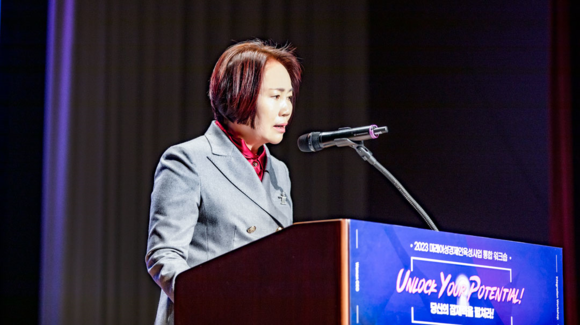 지난 14일 이정한 여성경제인협회 회장은 "여성기업은 여성 일자리 창출에 앞장서고 있다"고 말했다. ⓒ 중소벤처기업부
