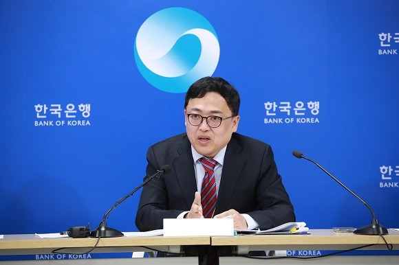 서정석 한국은행 금융통계팀장이 3분기 가계신용에 대해 설명하고 있다. ⓒ 한국은행