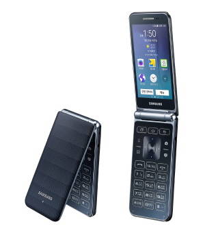 SK텔레콤은 28일 '갤럭시 폴더' 광대역 LTE 버전, 29일 전용 단말 '갤럭시 폴더' 3G 버전을 출시한다. ⓒ SK텔레콤