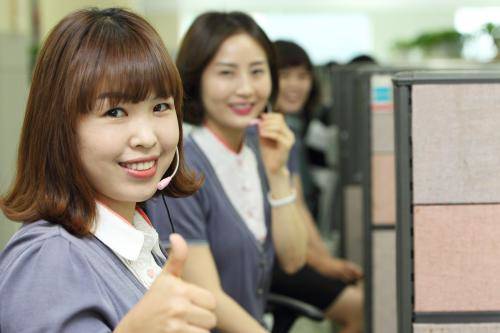 컨택센터산업 종사자 37만여명, 매출액 약 20조원으로 추산되는 가운데 보조금과 우수한 인력 두 마리 토끼를 잡기 위해 지자체로 이전하는 컨택센터기업들이 늘어나는 추세다. @ kt is