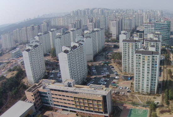 수도권 아파트 전세가율이 올해 안 대부분 80%대에 진입할 것으로 전망되고 있다. 김포한강신도시 전경. ⓒ 프라임경제