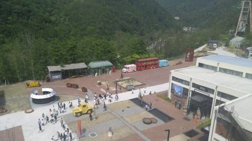 삼탄아트마인을 둘러보는 학생들. ⓒ 프라임경제