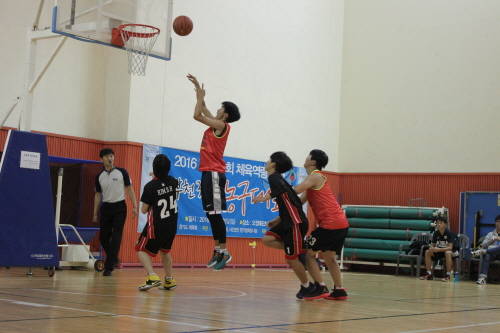 경기에 참가한 학생들은 프로 선수 못지않은 열정과 실력으로 관중들을 매료시켰다. ⓒ 한기범희망나눔