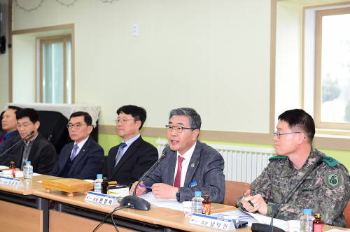 원경희 여주시장은 발언서 최근 동북아 정세가 어려운만큼 비상사태와 재난으로부터 주민보호에 힘써달라고 당부했다. ⓒ 여주시