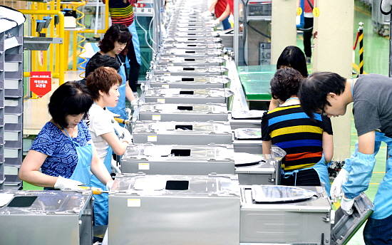 1차산업인 제조업의 고용절벽이 장기화되고 있다. ⓒ 뉴스1
