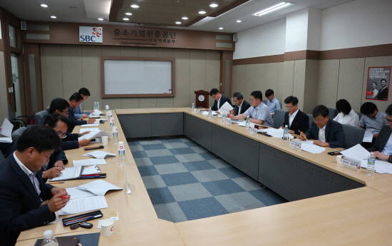 부산지방중소기업청이 29일 부산 재도전종합지원센터에서 제2차 재기지원 정책협의회를 개최했다. ⓒ 부산중기청