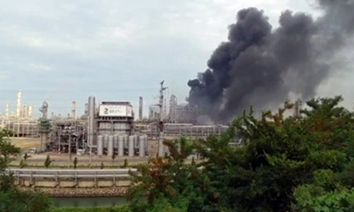 10일 오전 발생한 GS칼텍스 제2공장 화재사고 장면. ⓒ KBS뉴스 캡처