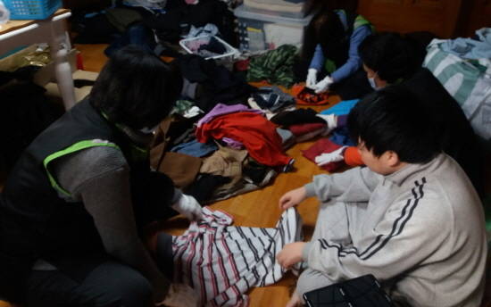 광명시는 올 2월부터 주거환경이 청결하지 못한 가정을 돕기 위해 '행복한 우리집 만들기 사업'을 추진하고 있다. ⓒ 광명시