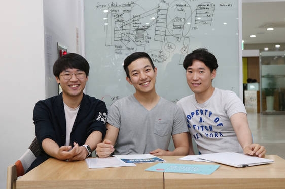 KAIST 첫 창업석사과정 졸업생.(왼쪽부터)김동완, 이한별, 차창배씨. ⓒ KAIST