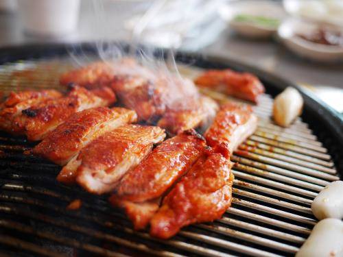 닭갈비 이미지컷. 퇴계유통은 강원도 춘천 전역의 닭갈비업체로 전국 각지에 닭갈비를 유통·판매하고 있다. ⓒ 퇴계유통