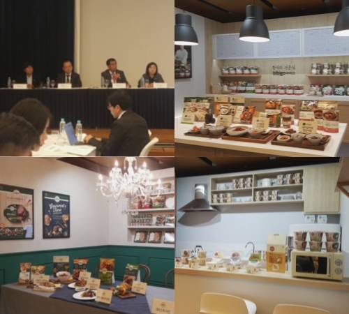 (왼쪽부터) CJ제일제당 관계자들이 질의응답을 진행하는 모습, 비비고·햇반·고메 제품이 전시돼 있다. = 하영인 기자