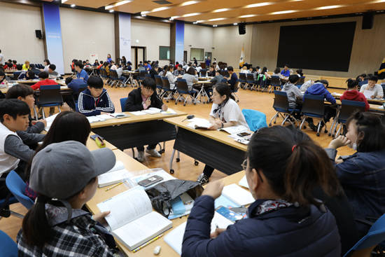 국회고성연수원에서 통일관련 주제 토론회 광경. ⓒ율곡통일리더스쿨