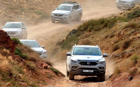 G4 렉스턴 유라시아 대륙 횡단팀이 카자흐스탄 차린 협곡(Charyn Canyon)을 거칠게 달리고 있는 모습이에요. ⓒ 쌍용자동차