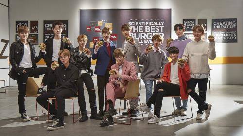 워너원이 뽑은 최고의 버거 Top 3 투표 결과는 오는 15일 TV, 온라인을 통해 선보일 신규 광고에서 확인할 수 있다. ⓒ 롯데지알에스