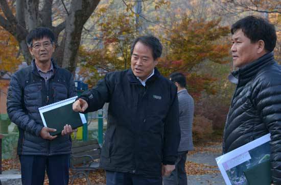 최형식 담양군수는 소하천종합계획 재수립을 위해 정비사업 대상지를 찾아 현장행정을 펼쳤다. ⓒ 담양군