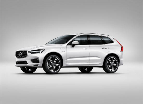볼보차코리아 베스트셀링 모델은 프리미엄 미드(Mid-size) SUV 'XC60'로, 지난해 전년대비 70.7% 증가한 1555대를 판매했다. ⓒ 볼보자동차 코리아