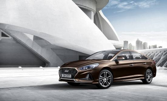 2018 쏘나타 뉴 라이즈는 가성비를 강화한 신규 트림을 추가하고, 다양한 패키지 구성을 통해 고객 선택권을 넓힌 것이 특징이다. ⓒ 현대자동차