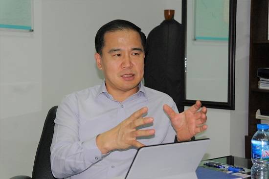 지난해 베트남 법인장으로 부임한 양승호 GS건설 상무는 본사에서 법무, 개발사업 등 핵심 분야를 두루 맡아왔다. 그는 베트남 법인 재도약의 단계에 부임하게 돼 막중한 책임감을 느끼고 있다고 말했다. = 남동희 기자