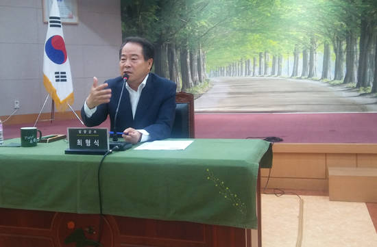 최형식 군수는 지난 4일 오전 군청 대회의실에서 '기자 간담회'를 열고 "군민의 삶이 바뀌는 '행복도시 담양'을 실현해 나가겠다"는 민선7기 청사진을 밝혔다. ⓒ 프라임경제