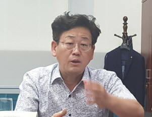 김정호 의원은 민주당의 전략공천으로 이번 재보선에서 김해을 지역구를 놓고 한국당 후보와 격돌, 승리했다. ⓒ 프라임경제