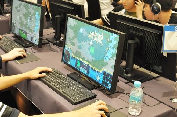2018 전국 장애학생 e페스티벌 스타크래프트: 리마스터 장애학생과 비장애학생 통합 종목 본선 경기가 치열하게 이뤄지고 있다. ⓒ 프라임경제