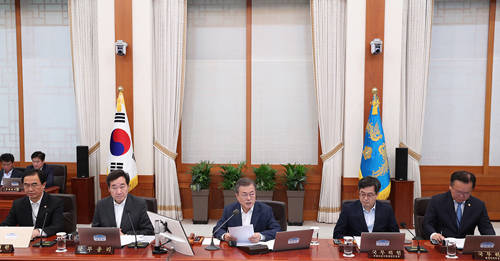 23일 개최된 제45회 국무회에서 평양 공동선언과 판문점 선언 이행을 위한 군사 분야 합의서를 발효시키기 위한 비준안이 의결됐다. ⓒ 청와대