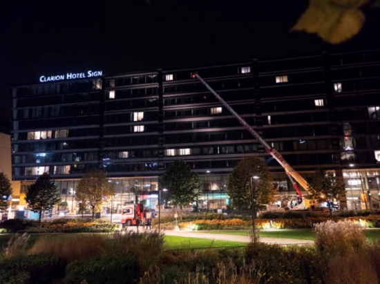스웨덴 스톡홀름에 위치한 클라리온 호텔 사인 외부 전경. ⓒ 한화큐셀
