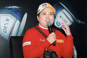 허리 부상으로 부진한 성적을 기록했던 박인비 선수가 올해 LPGA 투어와 국내 투어에서 각각 1승을 거두며 완벽한 부활을 알렸다. ⓒ 던롭