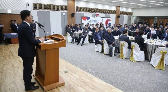 양승조 지사 민선7기 충남해양수산발전계획 보고회에서 인사말을 하고 있다. ⓒ 프라임경제