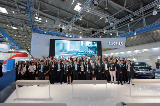 한화큐셀은 지난해 6월 독일 뮌헨에서 개최된 유럽 태양광 전시회 'Intersolar Europe 2018'에 참가 업체 중 최대 규모로 출전해 고효율 태양광 모듈과 주택용 및 상업용 솔루션을 선보였다. ⓒ 한화큐셀