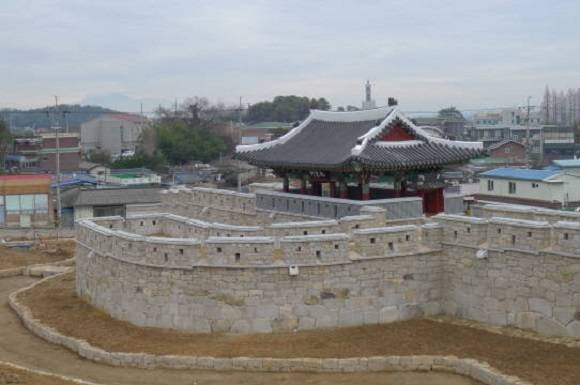북망문의 모습이에요.