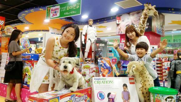 롯데마트가 31일부터 2월13일까지 2주간 '해피 토이저러스 데이'를 진행한다. ⓒ 롯데마트