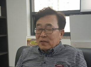 현안들을 짚으며 잠시 고심하는 듯한 표정을 지은 서병수 전 부산시장. ⓒ 프라임경제