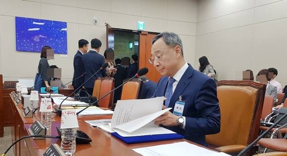 KT 아현지사 화재 청문회에 참석한 황창규 KT 회장. = 오유진 기자