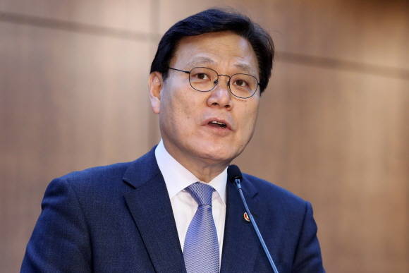 코넥스시장 활성화 방안이 오는 22일부터 본격적으로 시행된다. 사진은 최종구 금융위원장. ⓒ 금융위원회