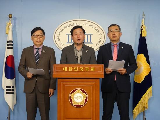 송갑석 국회의원은 28일 '2019 광주 세계수영선수권대회 북한 선수단 참가 요청을 위한 기자회견'을 개최했다. ⓒ 송갑석 의원실