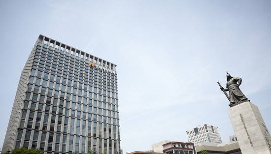 현대해상 고객센터는 의료계 종사자 가입과 관련해 보험사 제출 서류를 조작할 가능성이 있어 심사 과정에서 반려되는 경우가 많다고 설명하고 있다. Ⓒ 현대해상 블로그